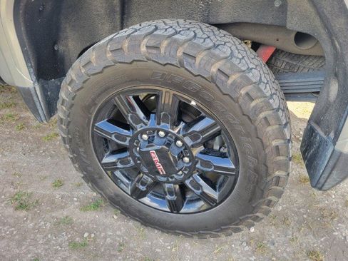 Used 2021 GMC Sierra 1500 AT4 AWD/4WD image 8