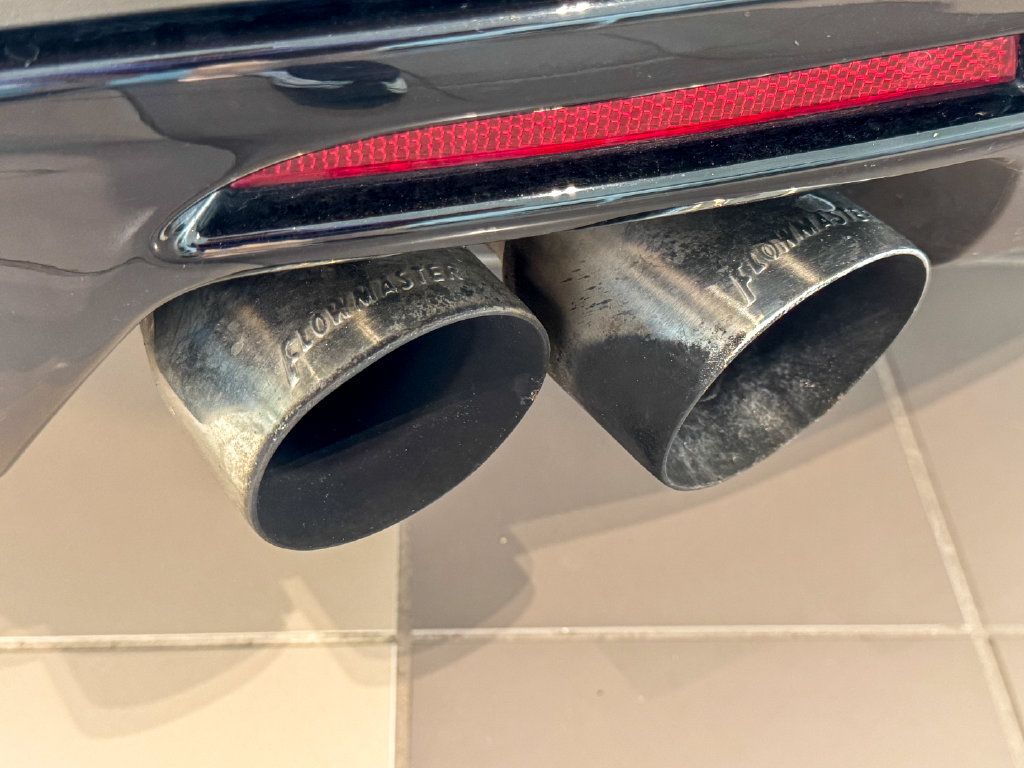 Used 2022 Chevrolet Camaro ZL1 RWD image 11