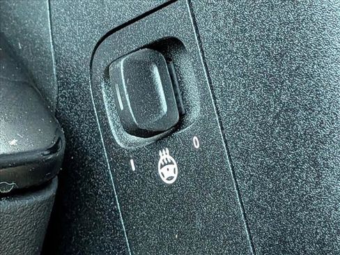 Used 2022 Mercedes-Benz GLA 250 4MATIC image 17