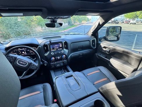 Used 2020 GMC Sierra 2500 AT4 w/ AT4 Premium Package AWD/4WD image 14