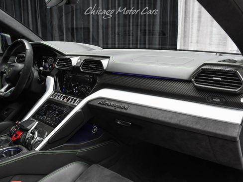 Used 2020 Lamborghini Urus image 25