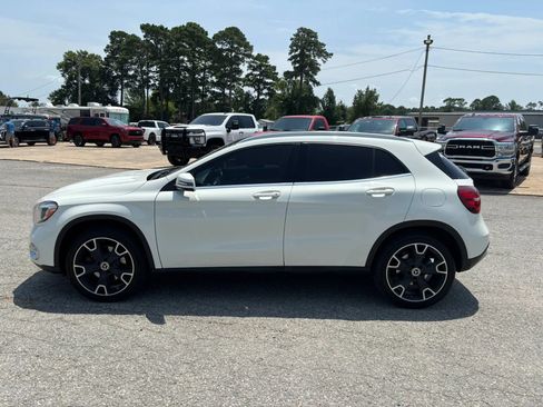 Used 2018 Mercedes-Benz GLA 250 image 2