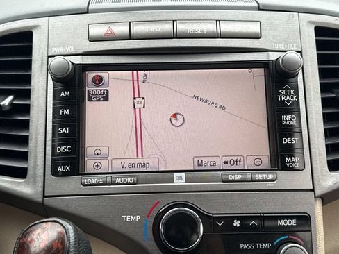 Used 2010 Toyota Venza AWD w/ Comfort Pkg image 31