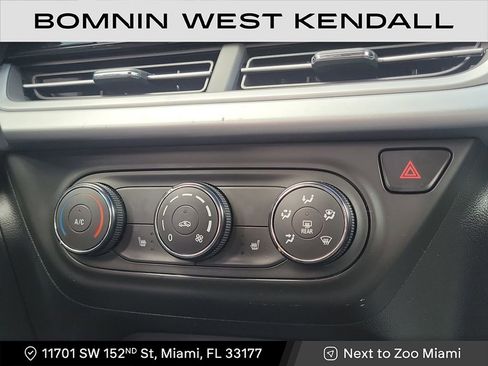 Used 2024 Chevrolet Trax LS w/ LS Convenience Package image 17