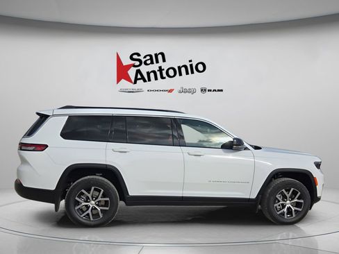 New 2025 Jeep Grand Cherokee L Limited w/ MOPAR Finishing Package RWD image 10