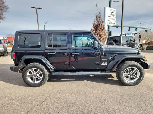 Used 2022 Jeep Wrangler Unlimited Sahara w/ Cold Weather Group image 2