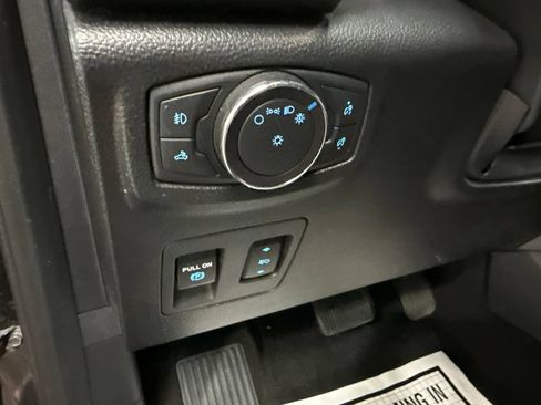 Used 2018 Ford F150 XLT w/ Equipment Group 302A Luxury AWD/4WD image 21