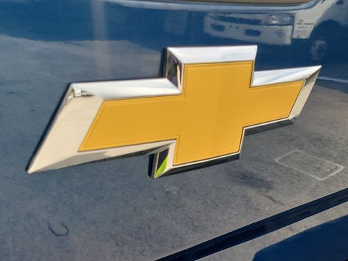 Used 2018 Chevrolet Silverado 1500 LT w/ All Star Edition RWD image 10
