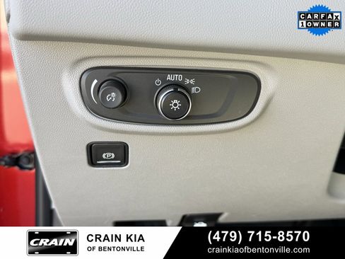 Used 2022 GMC Terrain SLE image 13