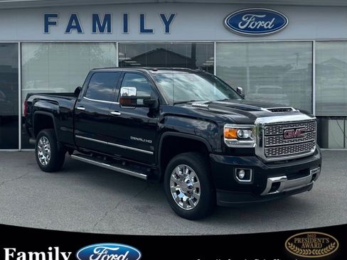 Used 2018 GMC Sierra 2500 Denali w/ Snow Plow Prep Package AWD/4WD image 1