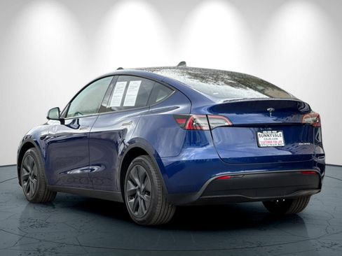 Used 2024 Tesla Model Y Long Range image 6