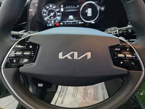 New 2025 Kia Niro Wind w/ Wind Preserve Package FWD image 8