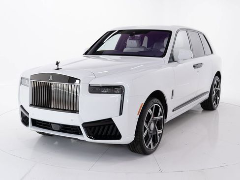 New 2026 Rolls-Royce Cullinan Black Badge image 1