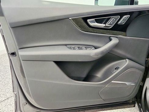 Used 2019 Audi Q7 3.0T Premium Plus w/ Premium Plus Package image 11