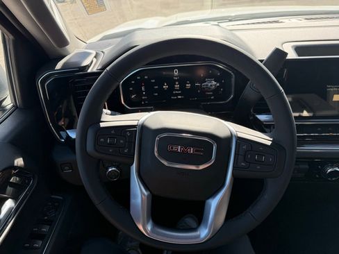 New 2026 GMC Sierra 1500 Elevation w/ X31 Off-Road Package AWD/4WD image 15