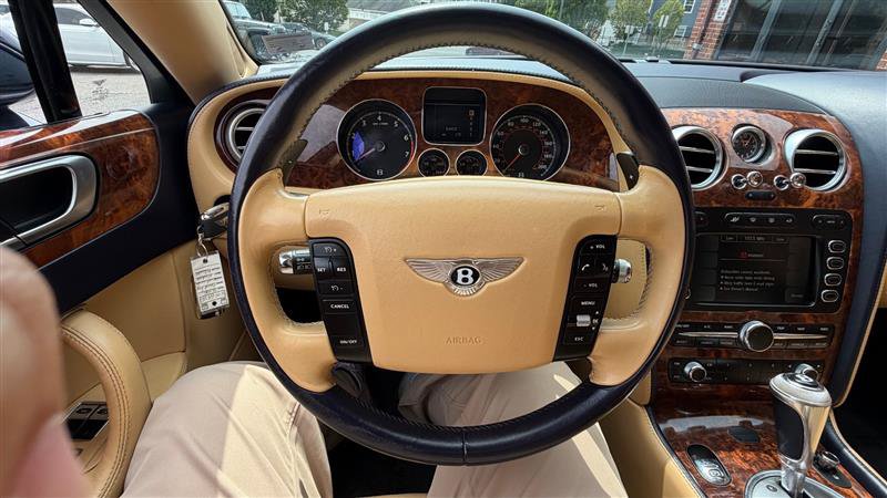 Used 2006 Bentley Flying Spur Flying Spur AWD/4WD image 35