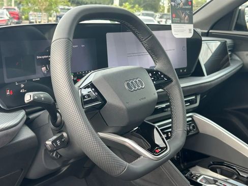New 2026 Audi SQ5 Premium Plus AWD/4WD image 17