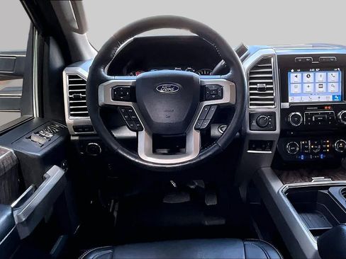Used 2017 Ford F250 Lariat w/ Lariat Ultimate Package AWD/4WD image 6