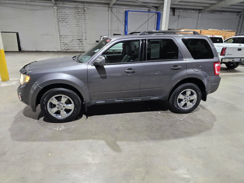 Used 2009 Ford Escape Limited image 3