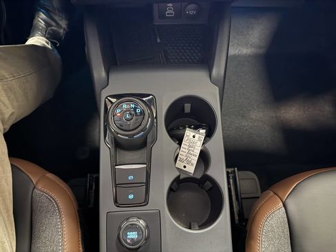 Used 2024 Ford Bronco Sport Outer Banks w/ Tech Package image 12