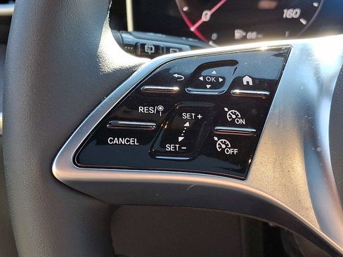 Used 2026 Mercedes-Benz GLC 300 4MATIC image 17