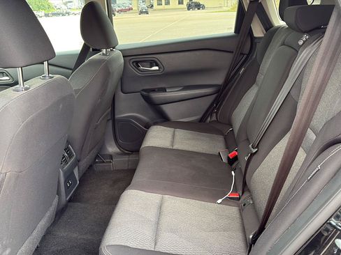 Used 2025 Nissan Rogue SV FWD image 6