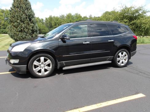 Used 2013 Buick Enclave Leather FWD image 12