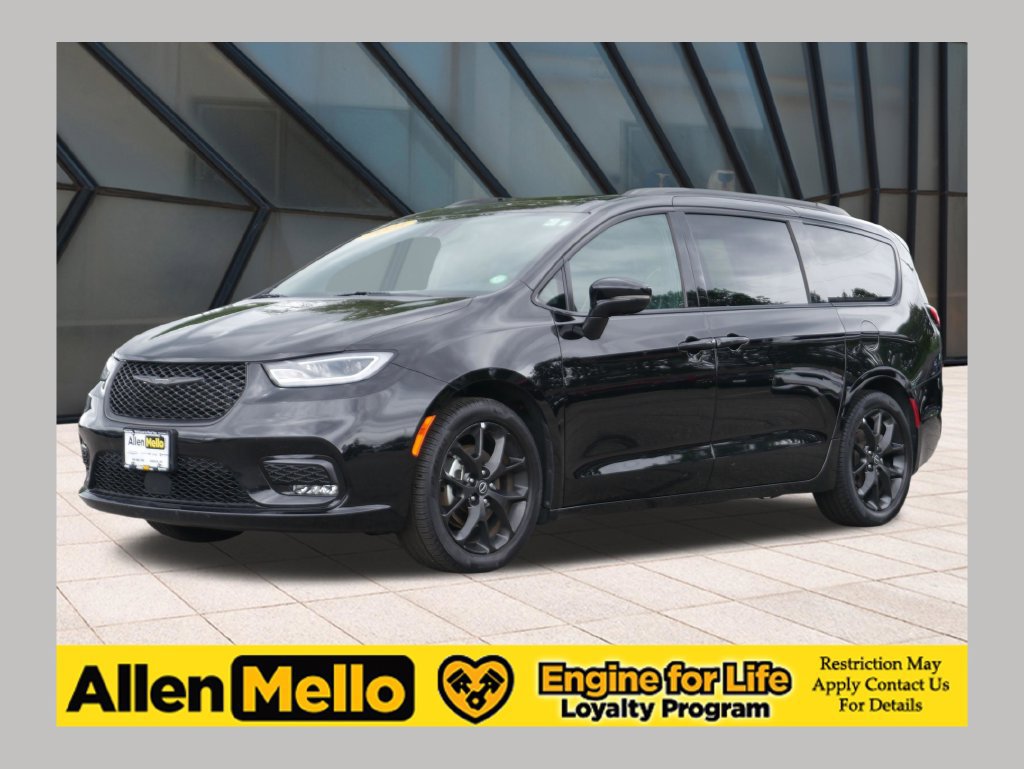 Used 2025 Chrysler Pacifica Limited FWD image 1