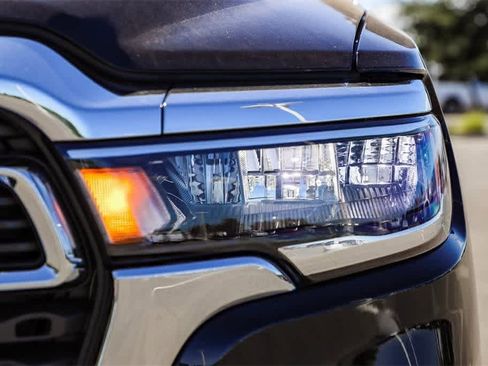 Used 2025 RAM 1500 Tradesman image 7