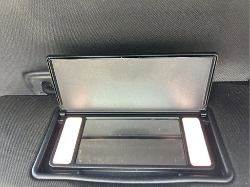 Certified 2023 Jeep Grand Cherokee Limited w/ Luxury Tech Group II image 25