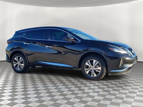 Used 2021 Nissan Murano S image 3