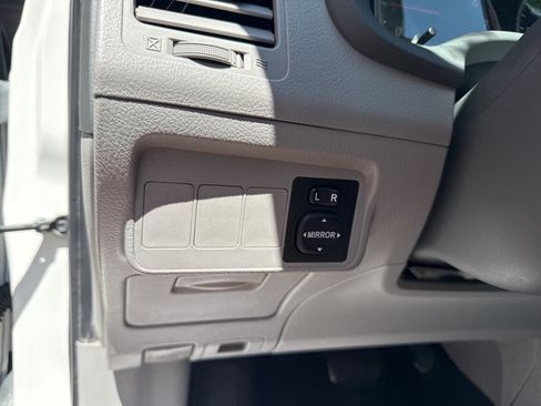 Used 2009 Toyota Corolla LE FWD image 28