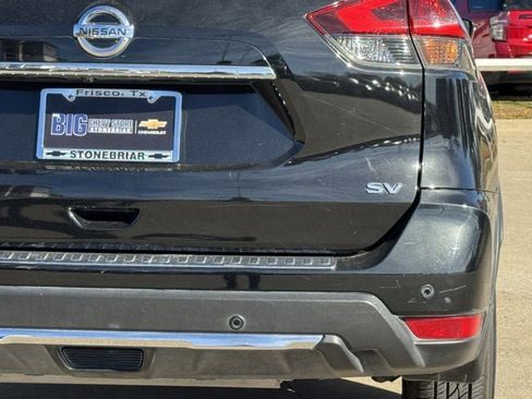 Used 2020 Nissan Rogue SV image 7