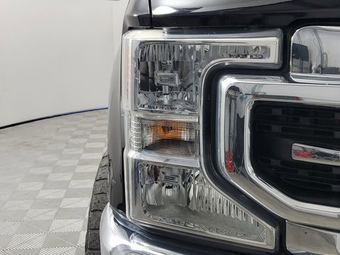 Used 2022 Ford F250 Lariat w/ Lariat Ultimate Package image 16