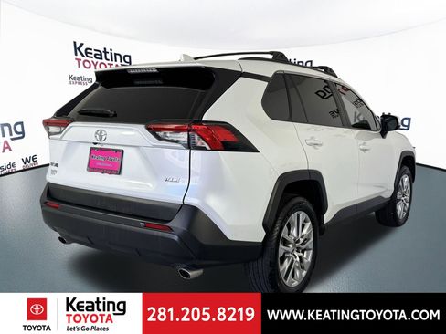 Used 2025 Toyota RAV4 XLE Premium image 5