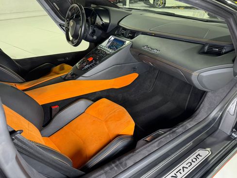 Used 2017 Lamborghini Aventador S image 20