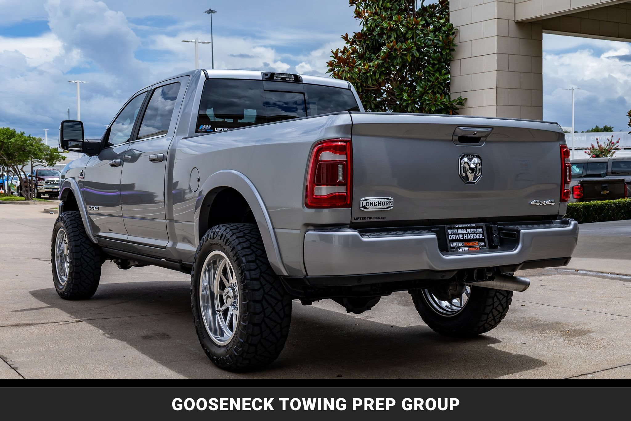 Used 2024 RAM 2500 Limited w/ Towing Technology Group AWD/4WD image 7