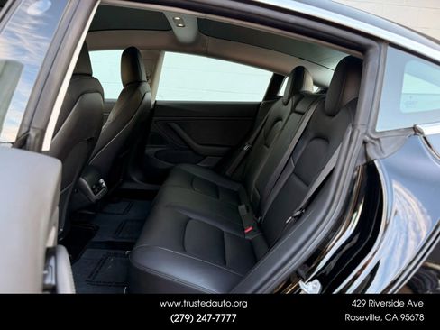 Used 2018 Tesla Model 3 Mid Range image 22