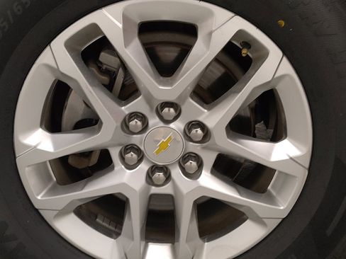 Used 2019 Chevrolet Traverse LT FWD image 31