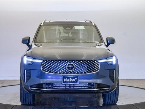 Certified 2026 Volvo XC90 B6 Plus w/ Protection Package AWD/4WD image 7