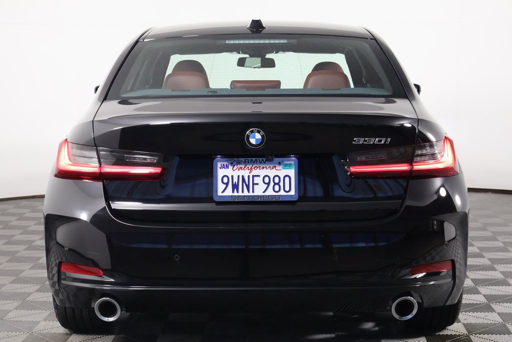 Certified 2026 BMW 330i Sedan w/ Convenience Package RWD image 5