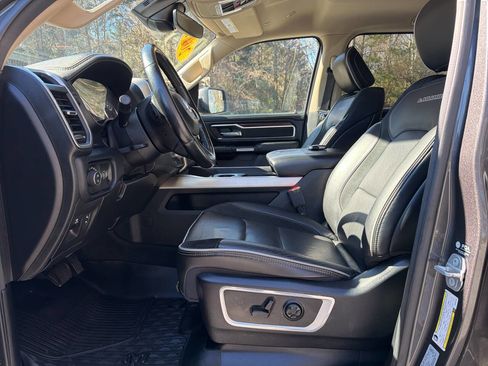 Used 2021 RAM 1500 Laramie image 17