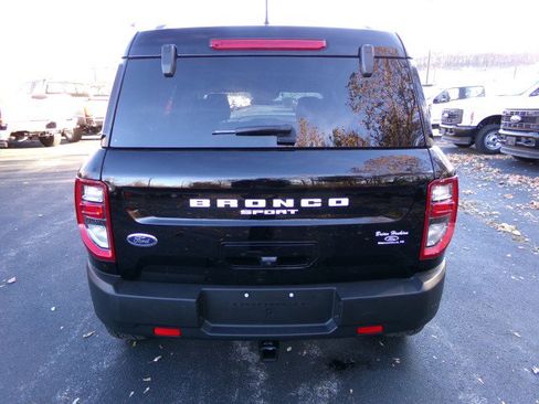 Used 2023 Ford Bronco Sport Badlands image 9
