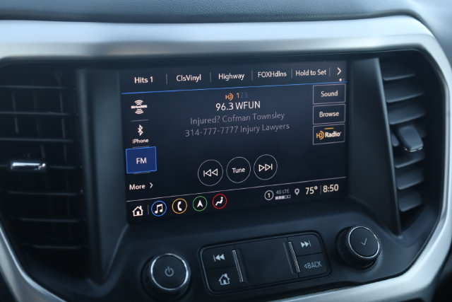 Used 2021 GMC Acadia SLT w/ Elevation Edition FWD image 17