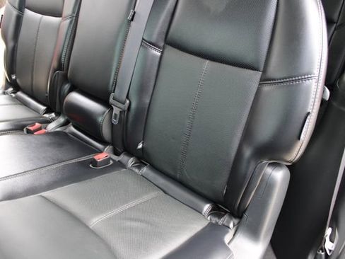 Used 2020 Nissan Pathfinder Platinum w/ Cargo Package FWD image 43