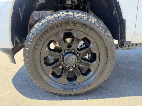 Used 2020 RAM 2500 Big Horn w/ Level 2 Equipment Group AWD/4WD image 9
