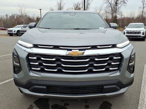 New 2026 Chevrolet Equinox LT FWD image 32