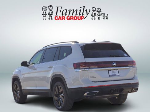 New 2026 Volkswagen Atlas SE image 3