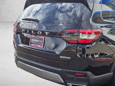 New 2026 Honda Pilot Touring image 10