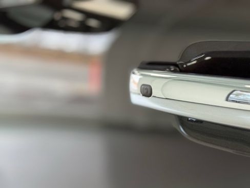 Used 2024 Ford F350 Lariat w/ Chrome Package image 14